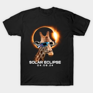 Giraffe Gazing: Witnessing the Solar Eclipse in Style Tee T-Shirt